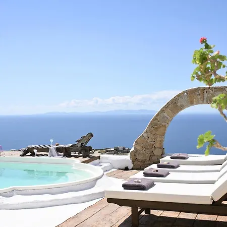 Fos Villa *